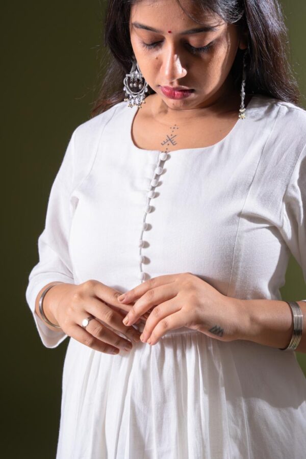 White Kurta - Image 2