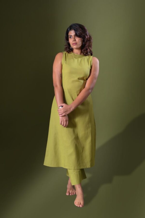 Green Incut Kurta